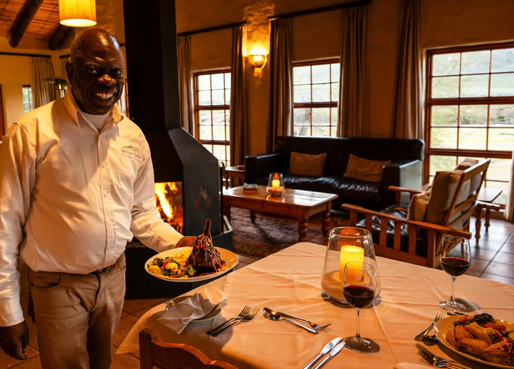 The man with the big white smile — photograph 2